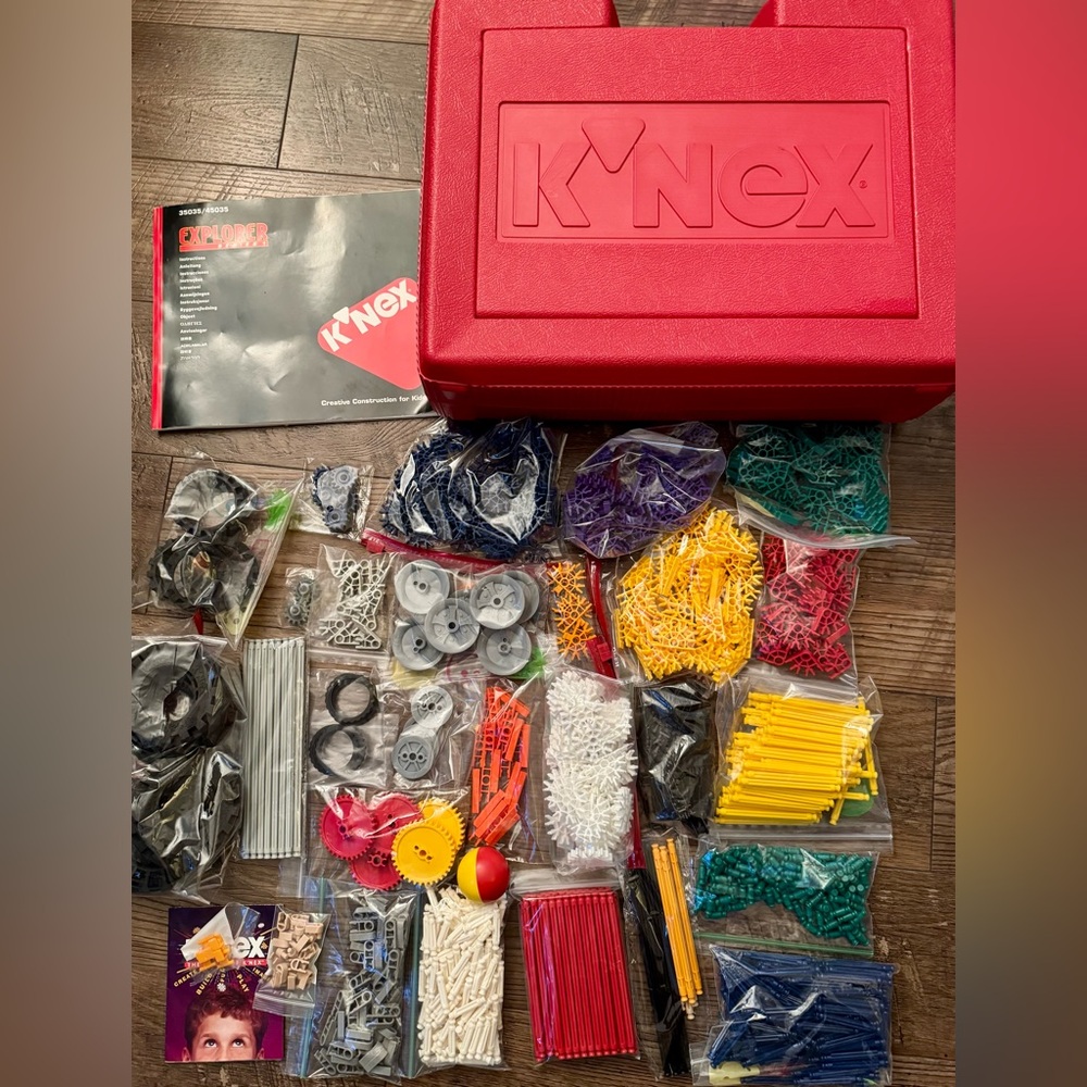 Vintage K'NEX Explorer Series 1 Set w/Original Red Case and Manual Complete Set
